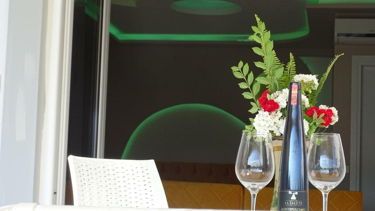 Hotel Beach Restaurant Fabio Borsh Esterno foto